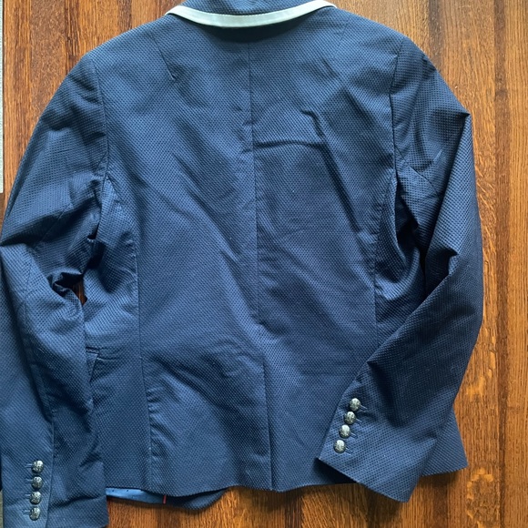 Banana Republic, Women’s size 10 navy blazer - Picture 3 of 5